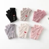 Factory-supplied women's gloves for autumn and winter, made of mink fur, are skin-friendly and warm. Korean-style cute heart-shaped touch screen knitted gloves details Picture